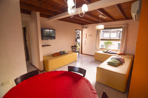 Classic Apart — living comedor