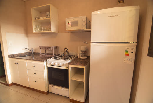 Junior Apart — cocina completa