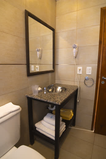 Suite Superior — baño completo